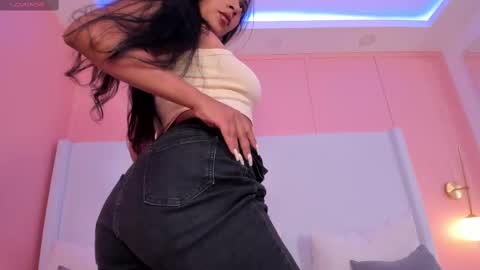 Amelia online show from September 17, 5:22 pm