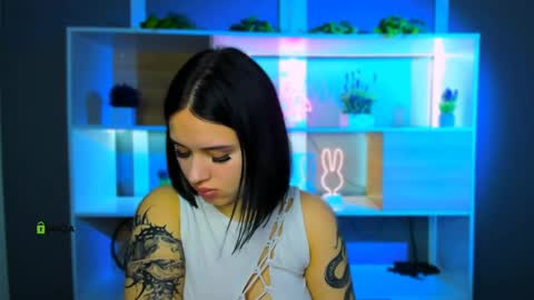 amelia lovely1 online show from April 8, 10:45 pm