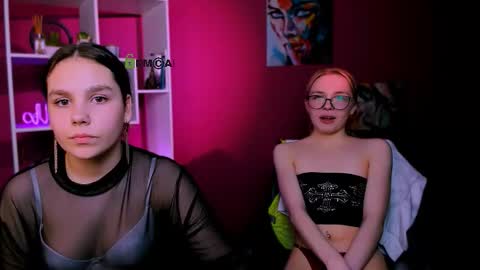 amelia lovely1 online show from March 29, 11:48 pm