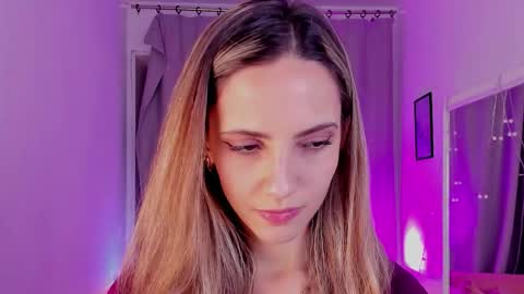 amelia_meili online show from November 22, 1:25 pm