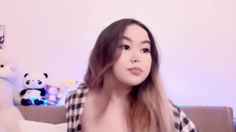 Amelia online show from March 24, 3:28 pm