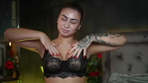  Amelia  online show from November 24, 8:55 pm