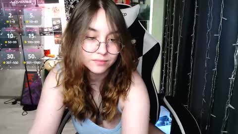 Amelia online show from March 15, 1:02 pm