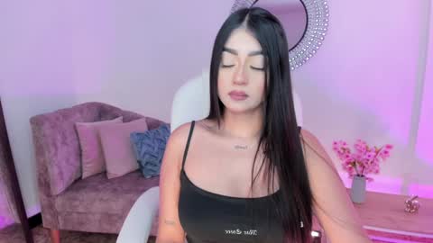 Amelie Jons online show from January 24, 10:30 pm