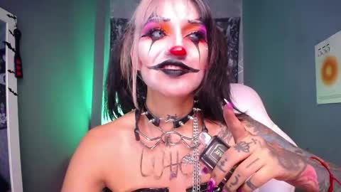 AMELIEROUS .. see you tomorrow  kisses online show from March 28, 8:36 am