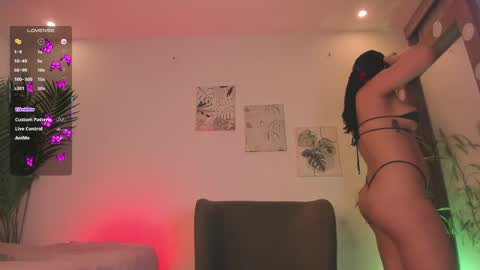 Amelie online show from April 6, 4:34 am