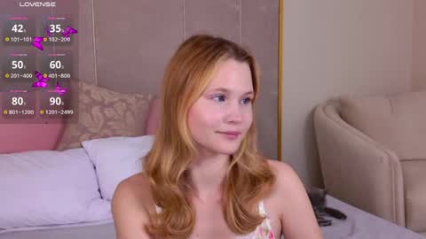 AmeliRoyse online show from May 21, 5:22 pm