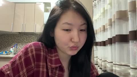 Ameliya online show from April 4, 9:35 pm