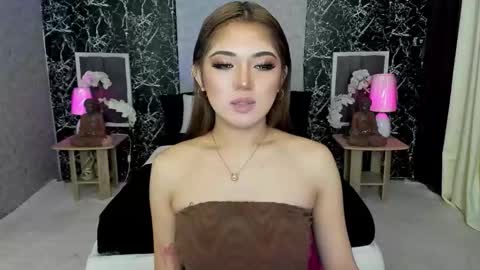 Claire online show from November 4, 3:55 am