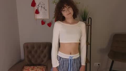 Alivia online show from May 22, 12:14 pm