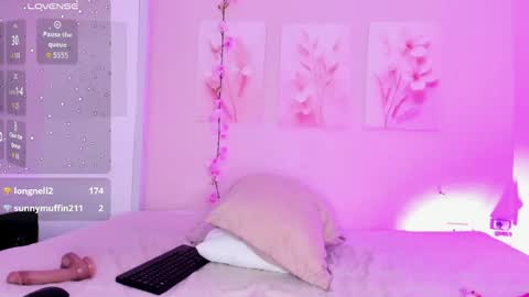 AmiiClark  online show from May 22, 7:23 pm