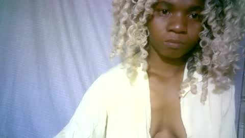 Snapshot of aminah01 chatting on January 5, 6:13 pm aminah01 online show from January 5, 6:13 pm