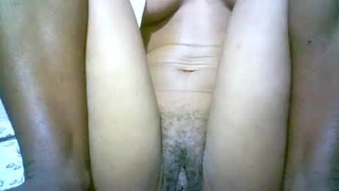 Snapshot of aminah01 chatting on January 9, 5:44 am aminah01 online show from January 9, 5:44 am