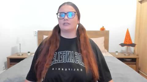 Amira Vyxen online show from November 2, 9:07 pm