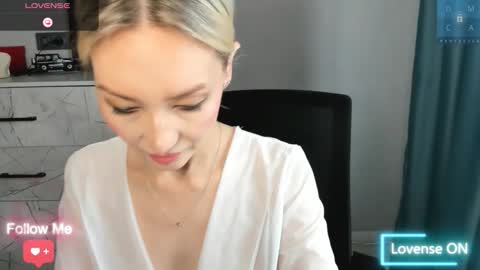 amiwong online show from November 15, 3:40 am