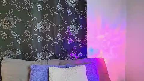 Ammelie online show from February 14, 2:13 am