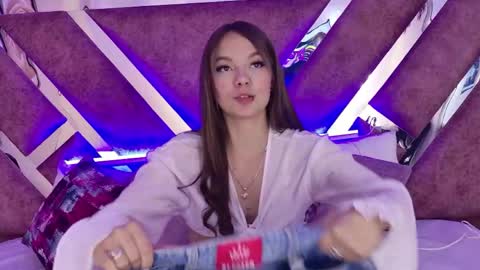 Ammy Jones online show from May 16, 7:24 pm