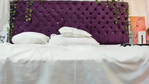 AmmyPike online show from March 20, 1:05 pm