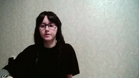 Amomira honeyx online show from November 25, 2:25 am