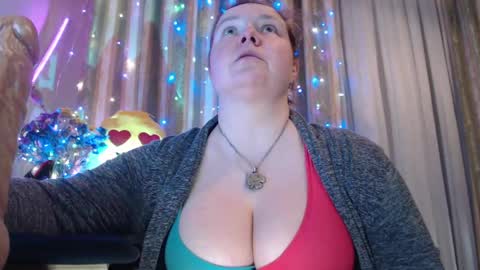 amorelara online show from May 24, 10:25 am
