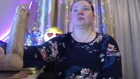 amorelara online show from May 30, 8:12 am