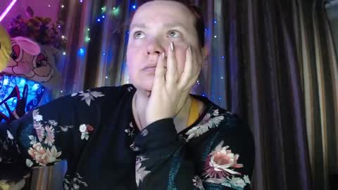 amorelara online show from May 14, 3:40 pm