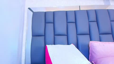 amy__wats0n online show from May 6, 7:18 pm