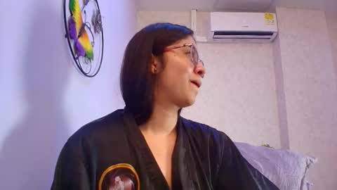 amy__wats0n online show from December 3, 7:16 pm