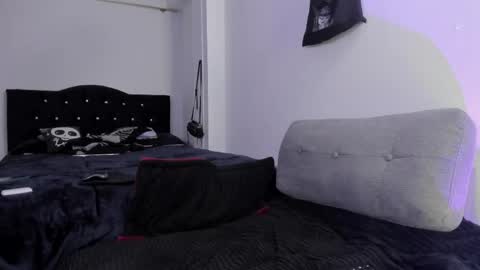 Amy online show from May 24, 3:22 pm