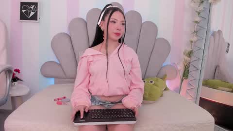 Amy online show from May 24, 10:31 pm