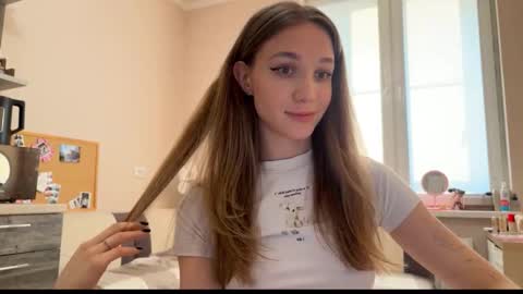 Amy Chill online show from February 5, 1:14 pm