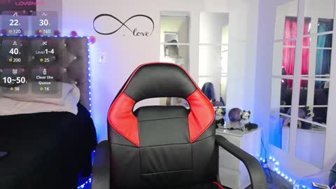 Amy online show from February 24, 4:26 pm