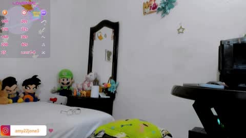 Amy online show from May 17, 6:40 pm