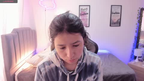 Amy sophia 3 online show from December 9, 1:34 pm