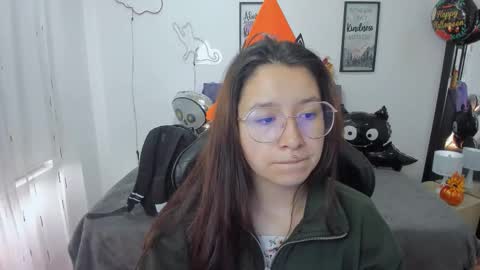 Amy sophia 3 online show from October 27, 12:44 pm