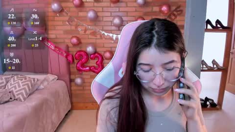 Amy sophia 3 online show from May 11, 2:45 pm
