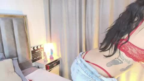 Amy online show from May 21, 11:52 am