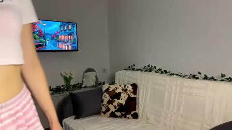 Amy online show from August 5, 7:20 pm