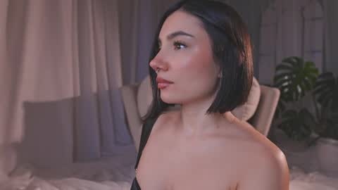 Amy Armstrong online show from May 11, 10:51 pm