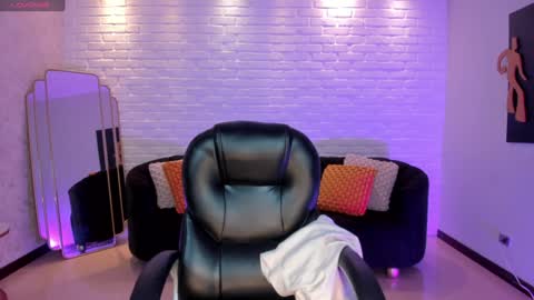 Snapshot of amydavis_ chatting on December 29, 5:22 pm Amy online show from December 29, 5:22 pm