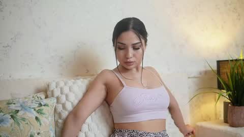  Amy  online show from May 11, 7:33 pm
