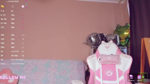 Amy Rose online show from May 5, 3:37 pm