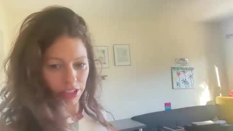 Snapshot of amysmilez chatting on December 13, 6:16 pm Amy Smilez online show from December 13, 6:16 pm