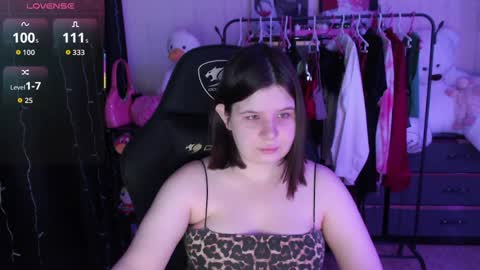 amyvibes online show from May 4, 7:06 pm