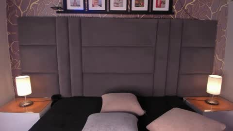 Ana  online show from December 5, 11:49 am