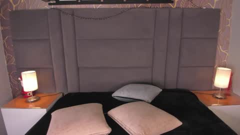 Ana  online show from January 18, 11:43 am