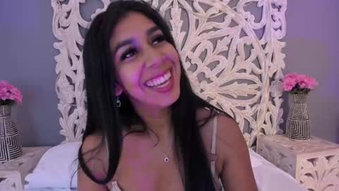 Ana Gonzalez online show from May 9, 8:44 pm