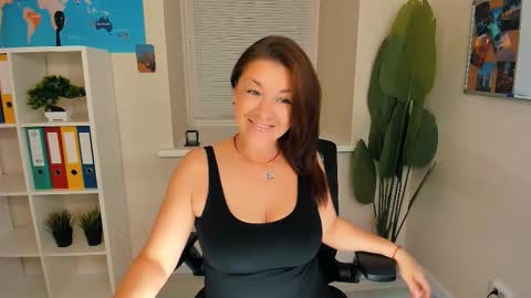 Ana online show from September 18, 3:43 pm