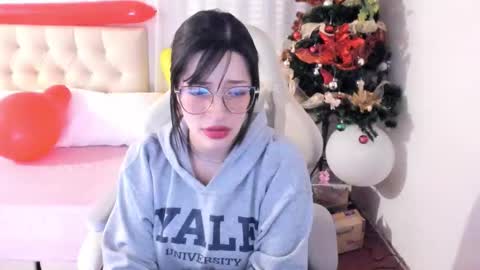 Im anna but you can call me as you want online show from November 28, 10:35 pm