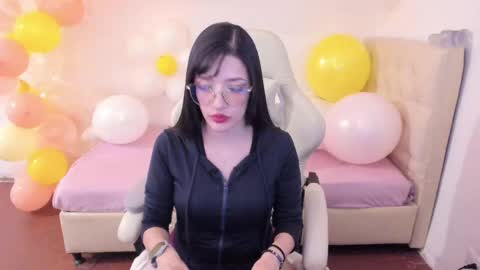 Im anna but you can call me as you want online show from May 18, 10:16 pm